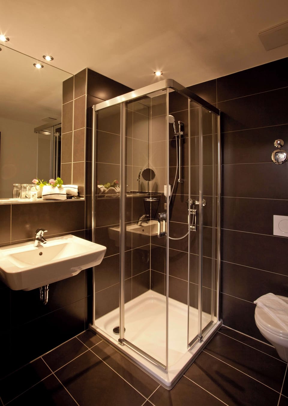 Business Room | Premium bedding, in-room safe, desk, soundproofing