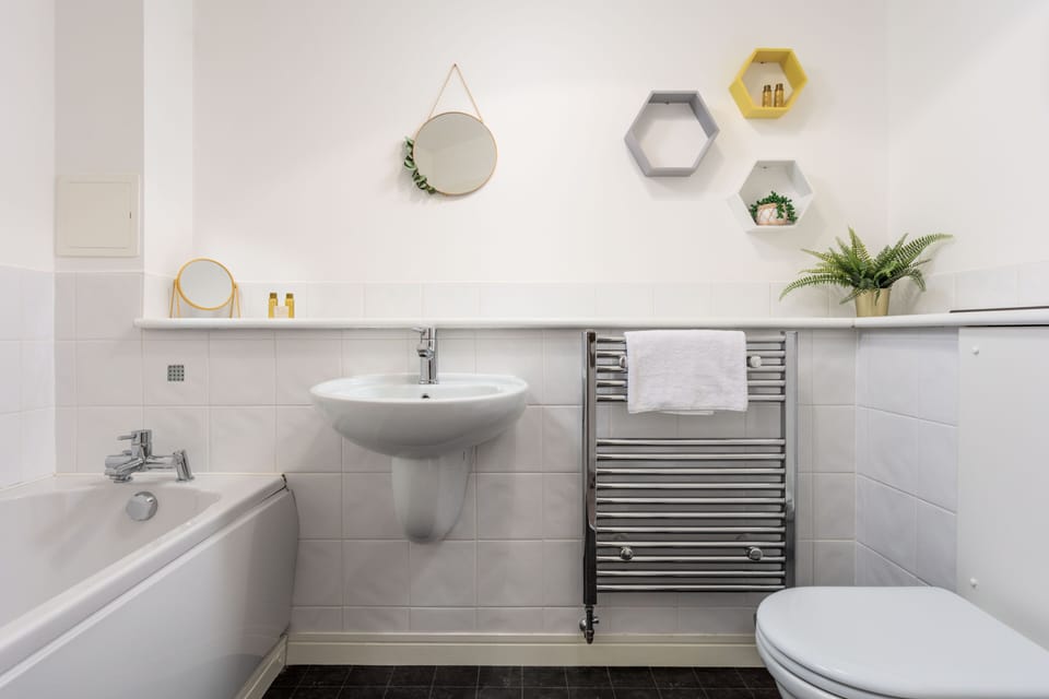 Walker Suite No52 - Donnini Apartments Apartment in Kilmarnock