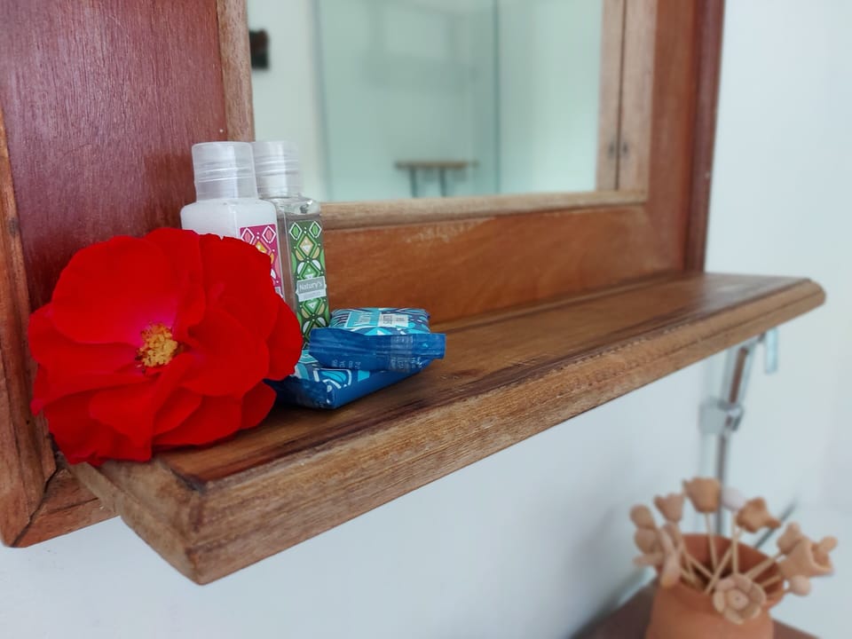 Standard Triple Room | Minibar, free WiFi, bed sheets