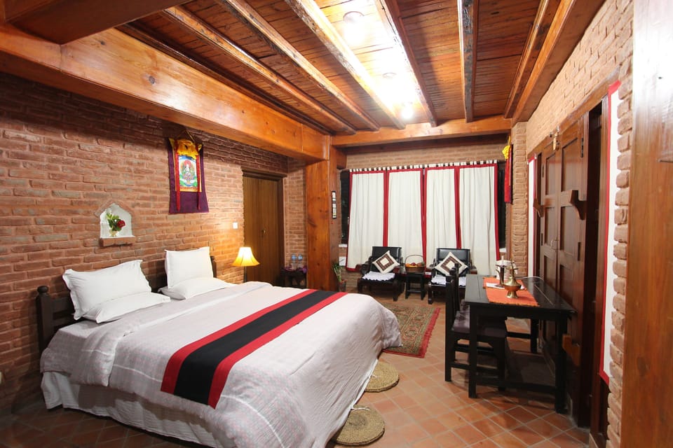 Deluxe Room | Premium bedding, in-room safe, desk, iron/ironing board