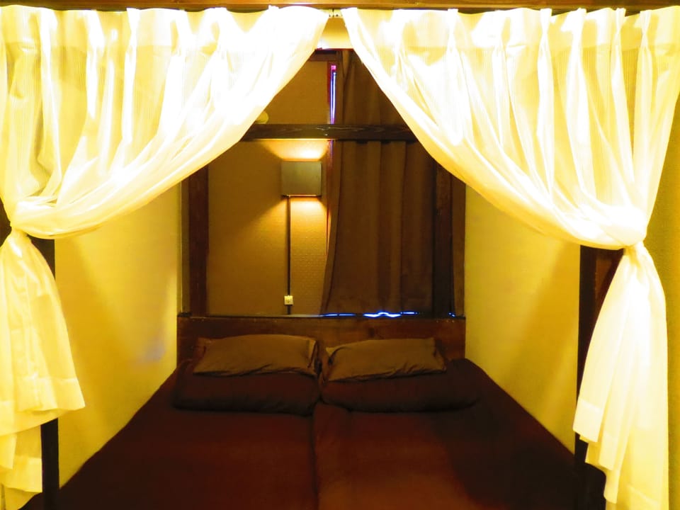 Twin Room, Shared Bathroom | WiFi (free)