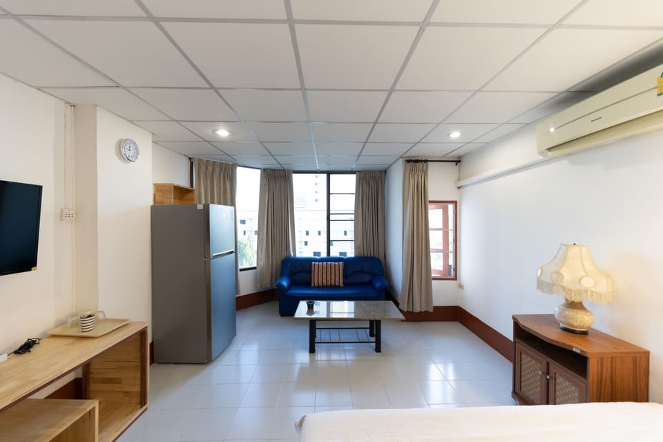 Standard Room | Desk, free WiFi