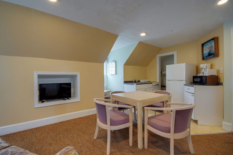 Apartment, 2 Bedrooms | Living area | 32-inch flat-screen TV with satellite channels, TV