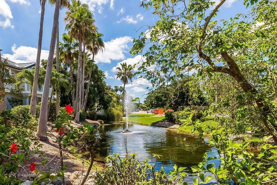 Condo (Siesta Bayside Closest to the Beach) | Exterior