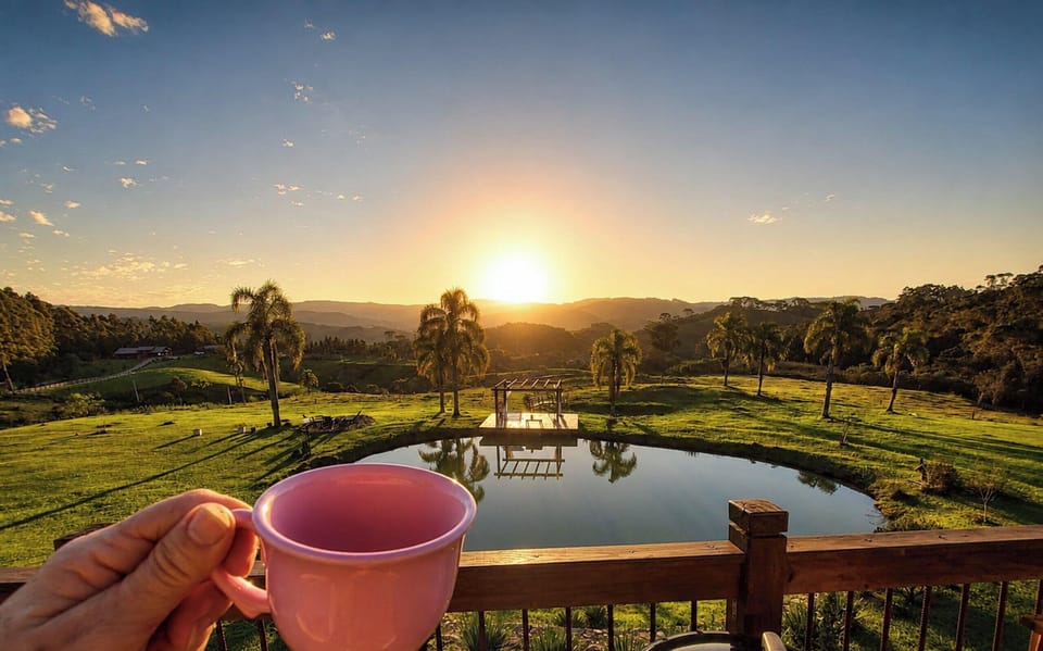 Premium Cabin (Cabana Pôr-do-Sol com Jacuzzi + Hidro) | Lake view
