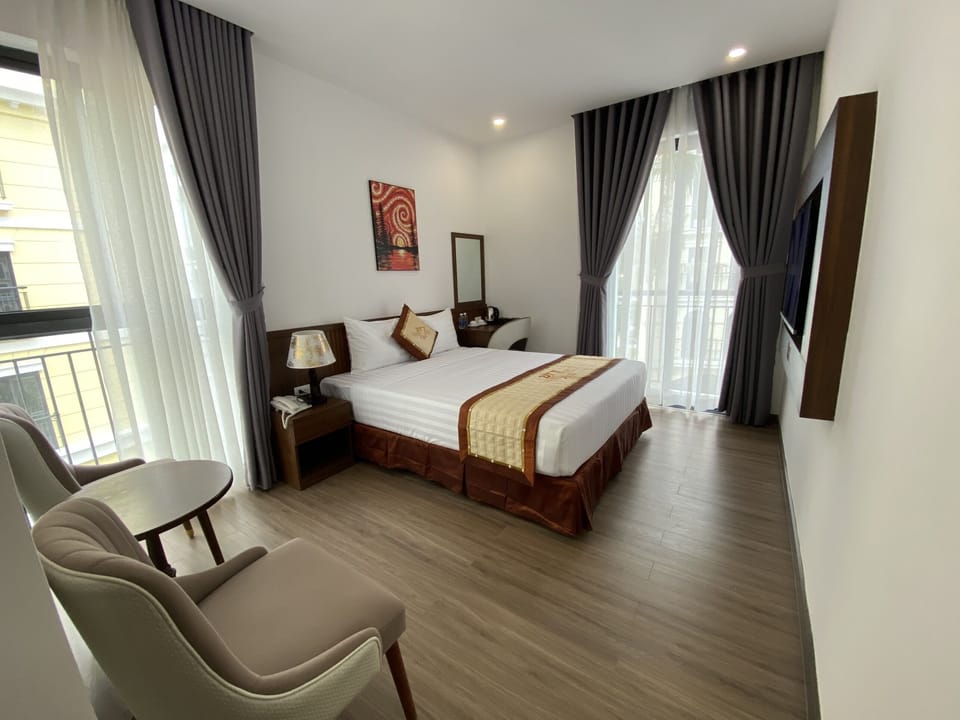 Minibar, in-room safe, desk, blackout drapes