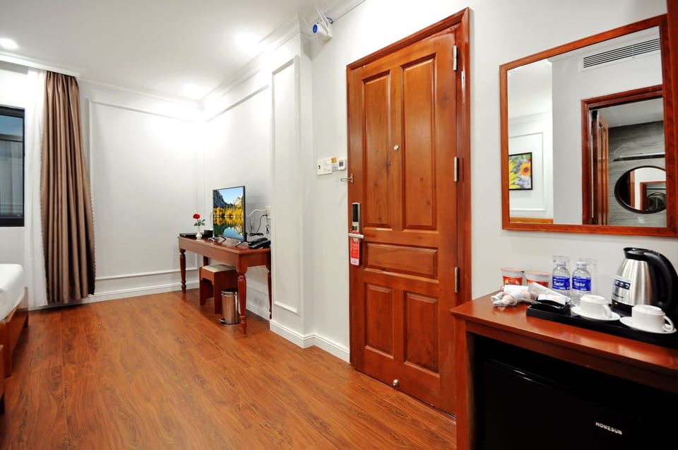 Superior Room | Minibar, blackout drapes, soundproofing, iron/ironing board