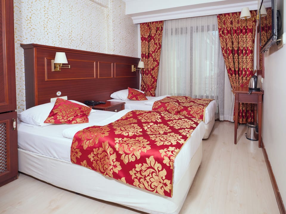 Minibar, in-room safe, free WiFi, bed sheets