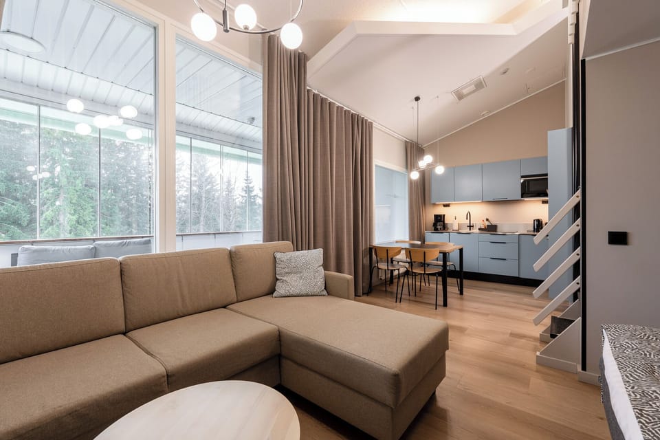 WOW Studio3 (Lofts) | In-room safe, laptop workspace, soundproofing, iron/ironing board