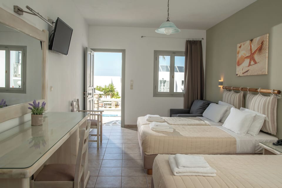 Superior Triple Room | In-room safe, free WiFi, bed sheets