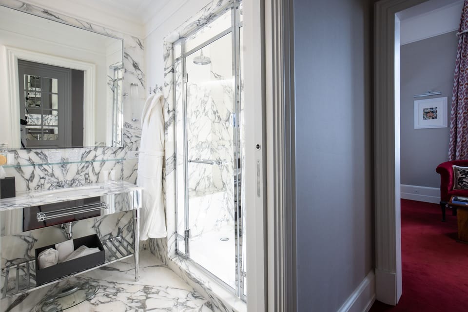 Shower, free toiletries, hair dryer, bathrobes