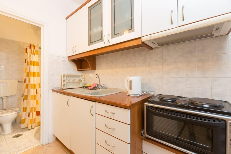 House | 1 bedroom