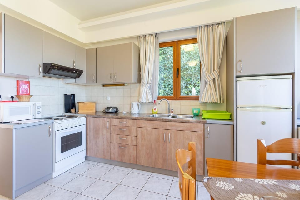 House | 2 bedrooms, soundproofing, iron/ironing board