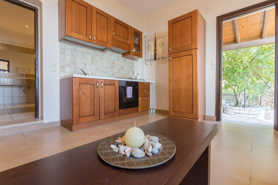 House | 5 bedrooms, WiFi