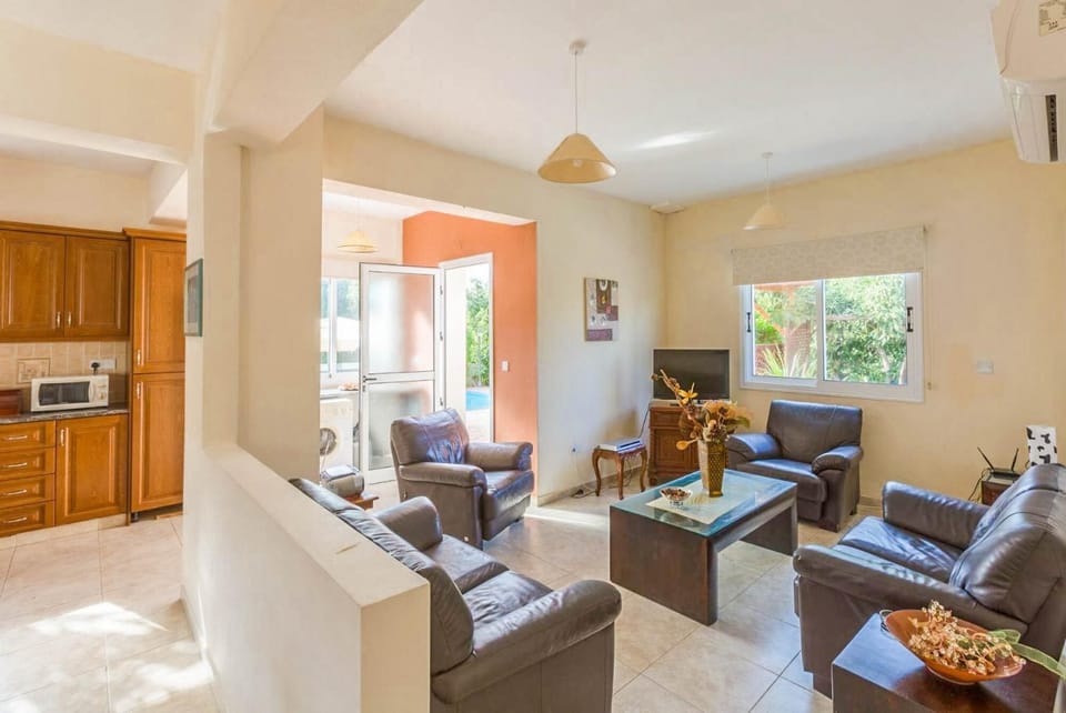 House | 4 bedrooms, WiFi