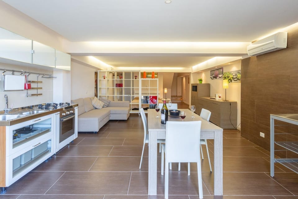 House | 5 bedrooms, WiFi