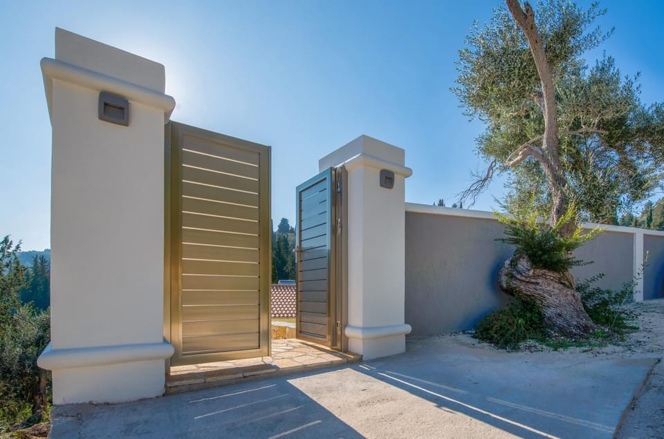 House | Exterior