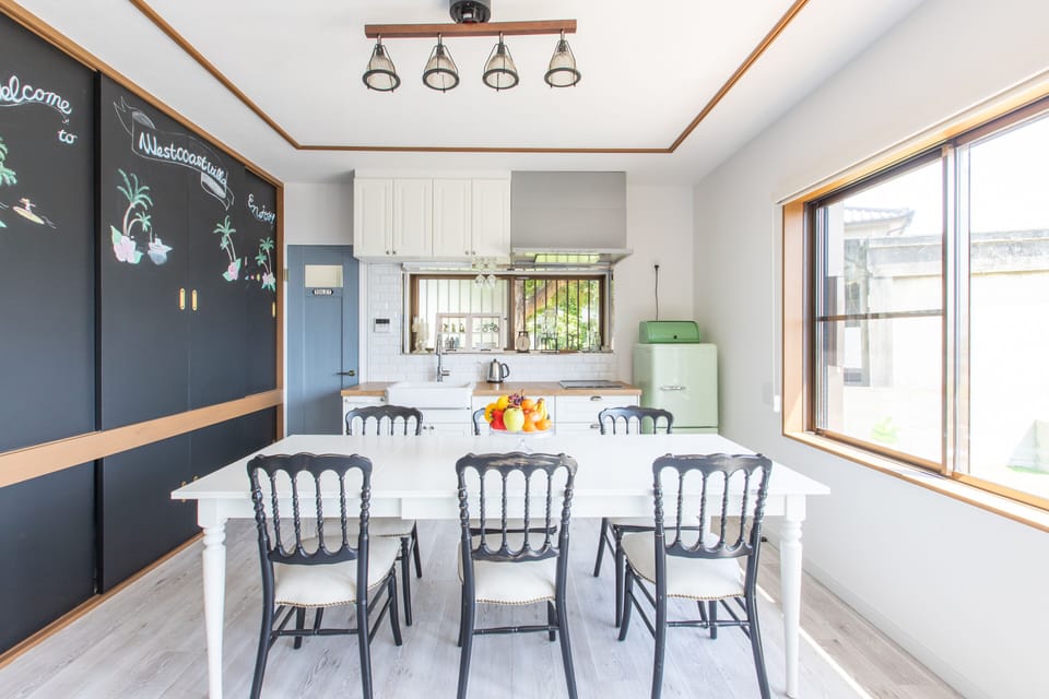 Basic Villa | In-room dining