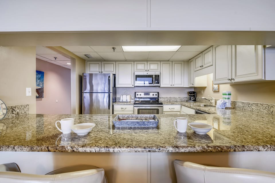 Condo, 2 Bedrooms, Balcony, Ocean View (1206) | Private kitchen | Full-size fridge, microwave, oven, stovetop