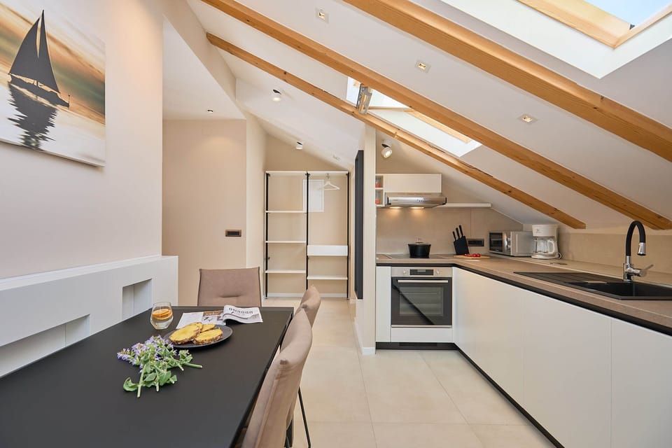 Apartment (2 Bedrooms) | Private kitchen | Electric kettle