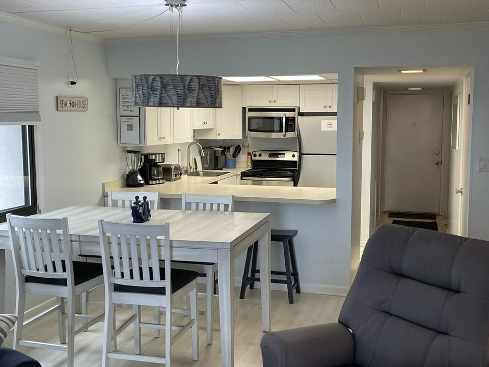 Condo, 2 Bedrooms | Private kitchen | Coffee/tea maker, fridge, toaster