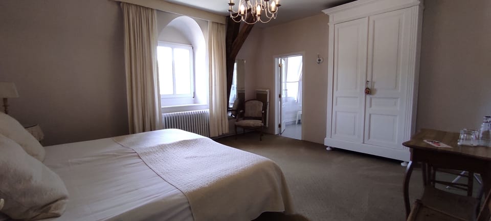 Standard Double Room, Courtyard Area | Premium bedding, cribs/infant beds, rollaway beds, free WiFi