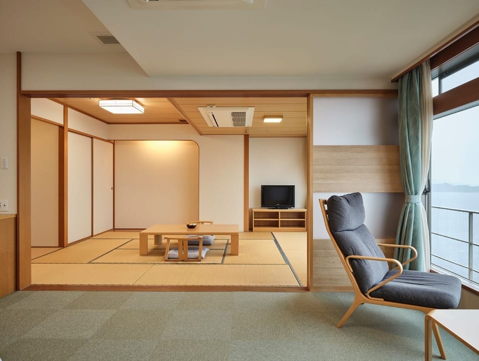  [Non Smoking]Sanjokan Japanese-Western Style Room(Barrier-Free/Pacific Side) | In-room safe