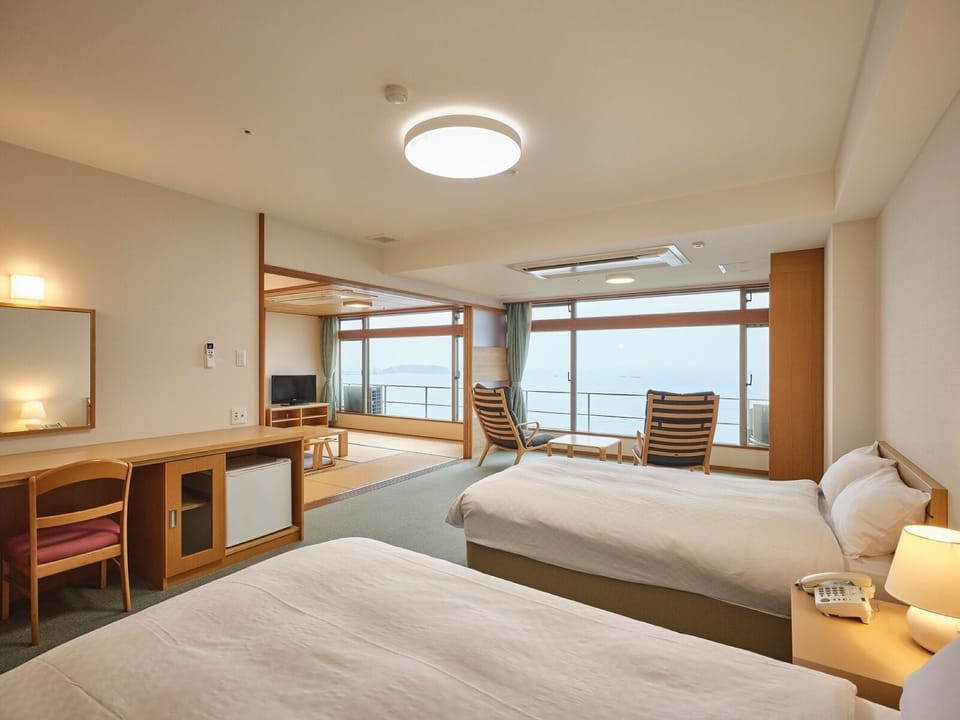  [Non Smoking]Sanjokan Japanese-Western Style Room(Barrier-Free/Pacific Side) | In-room safe
