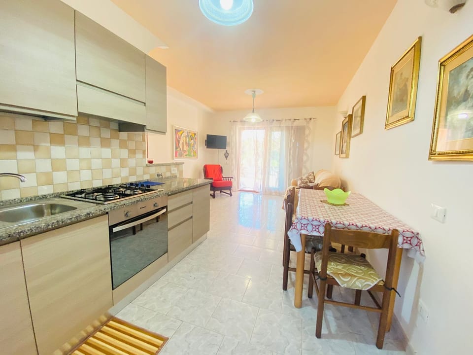 Apartment, 2 Bedrooms, Ground Floor | Private kitchen | Full-size fridge, oven, stovetop, cookware/dishes/utensils