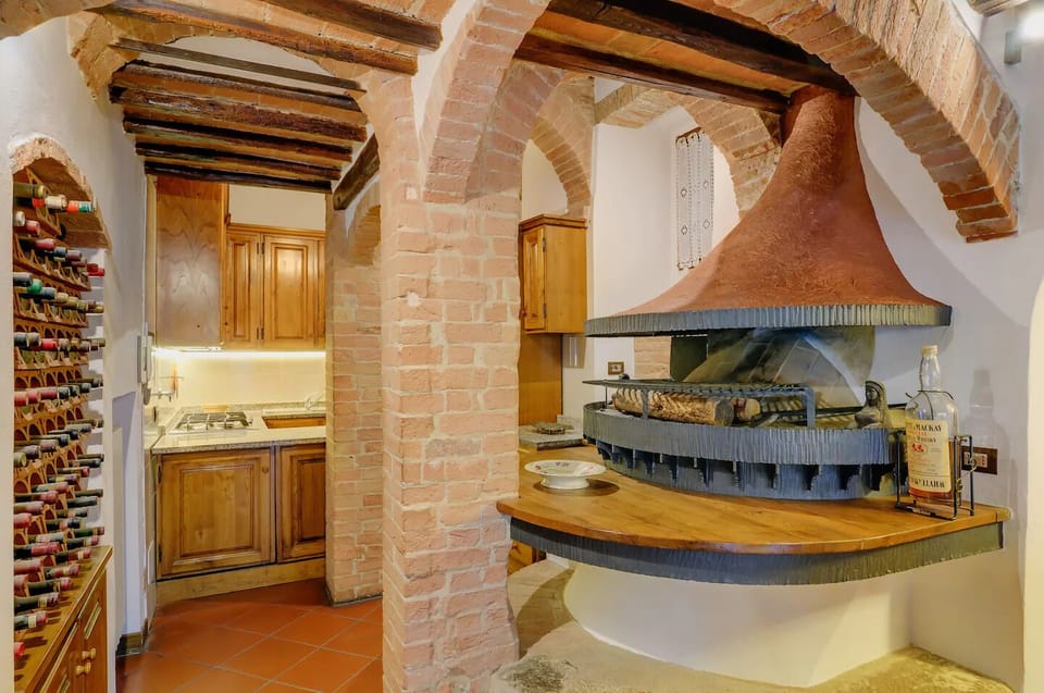 Panoramic Apartment | Private kitchen | Fridge, oven, stovetop, dishwasher