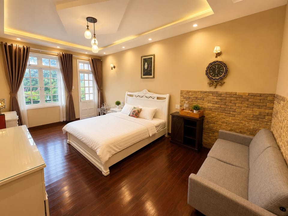  Deluxe Room (Lavender) | Down comforters, pillowtop beds, minibar (some free items), in-room safe