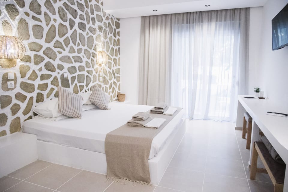 Superior Double Room | In-room safe, blackout drapes, soundproofing, WiFi (free)