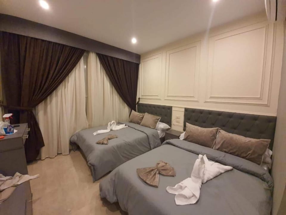 Deluxe Double or Twin Room | Minibar, free WiFi, bed sheets
