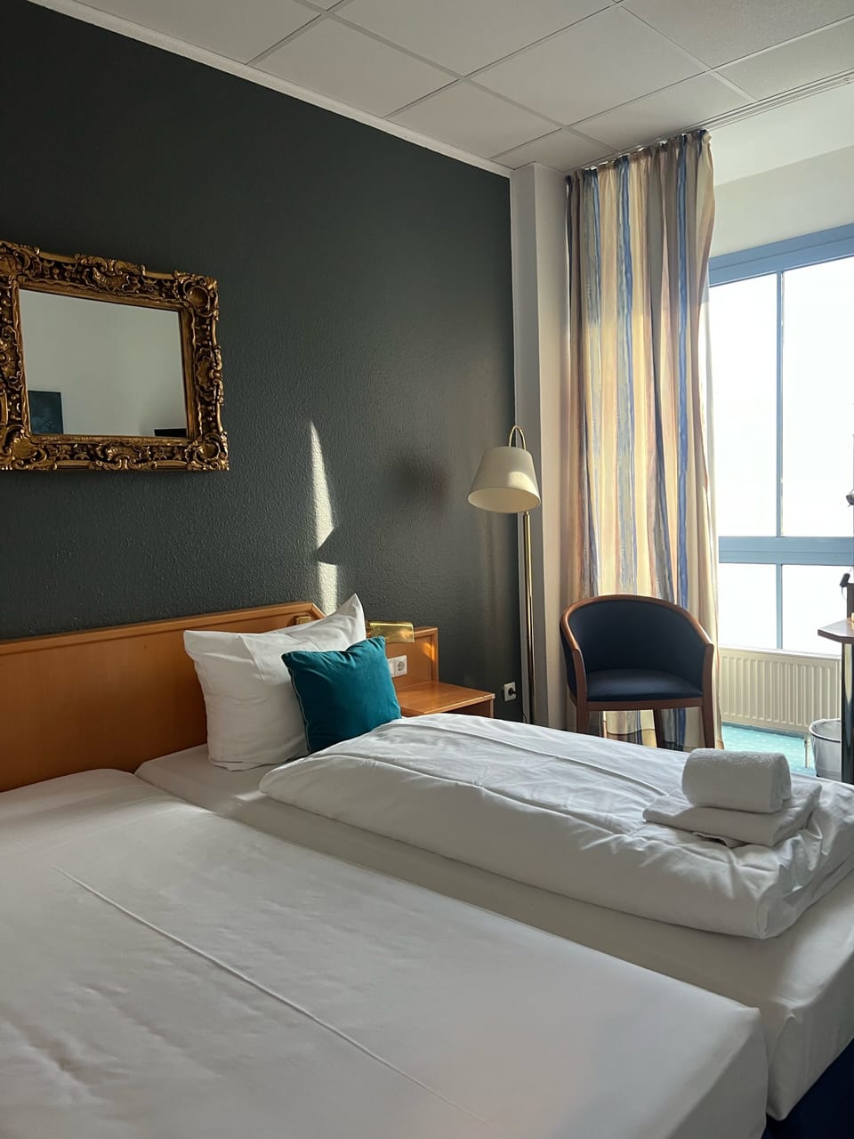 Desk, soundproofing, rollaway beds, free WiFi