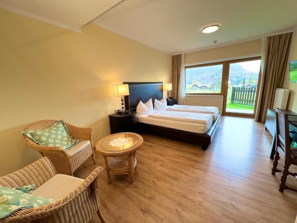 Apartment, 1 Bedroom, Balcony | In-room safe, individually furnished, desk, free WiFi