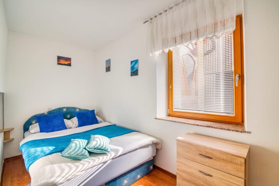 Family House, 2 Bedrooms, Fireplace, Mountainside (Farmhouse Blackberry Pool&Wellness) | 2 bedrooms, internet (free)