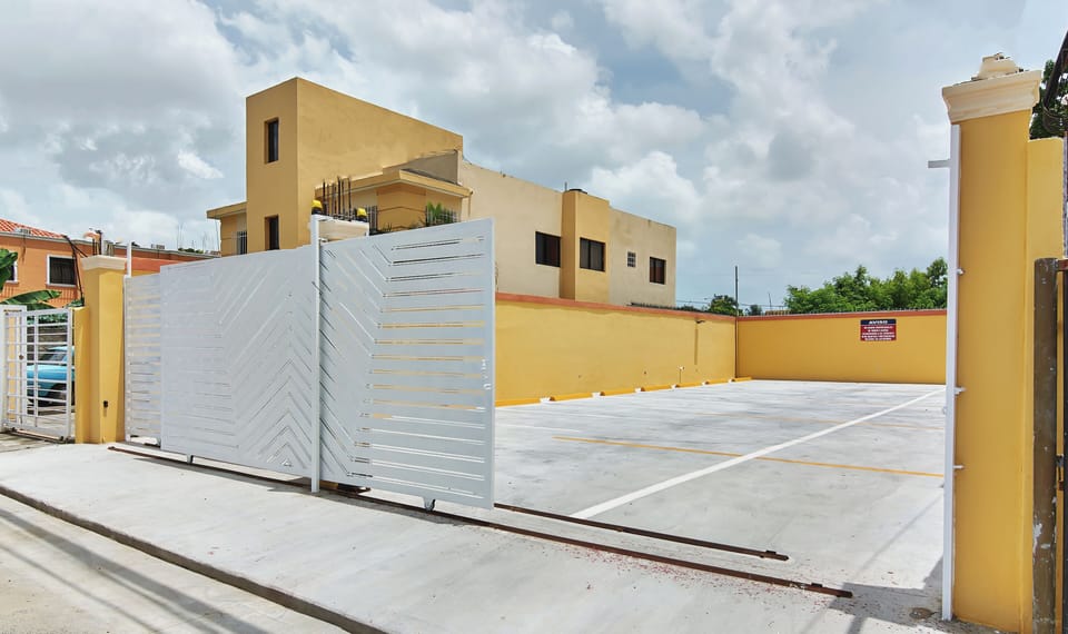 Apartment, 2 Bedrooms, Balcony, City View | Parking | Limited parking