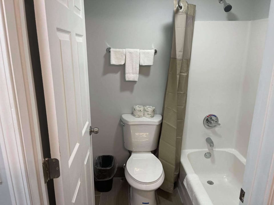 Free toiletries, towels, soap, shampoo
