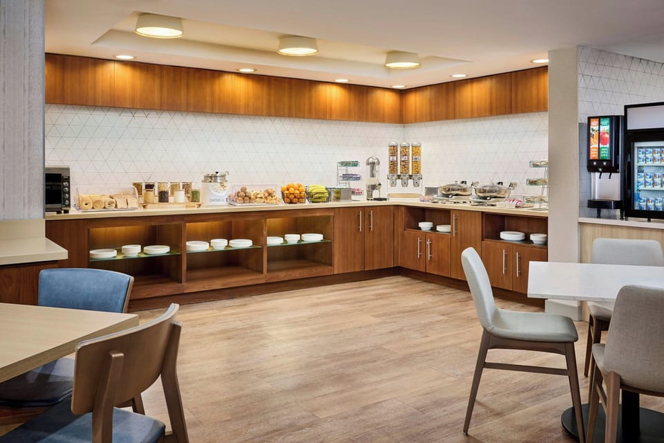 Free continental breakfast