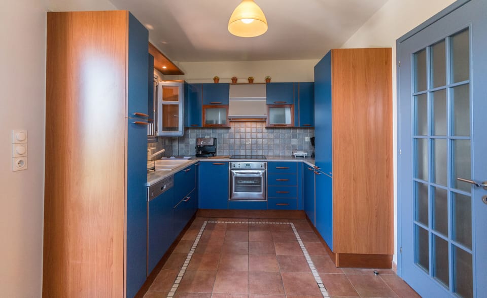 Grand Villa, 5 Bedrooms, Private Pool, Sea View | Private kitchen | Fridge, oven, stovetop, coffee/tea maker