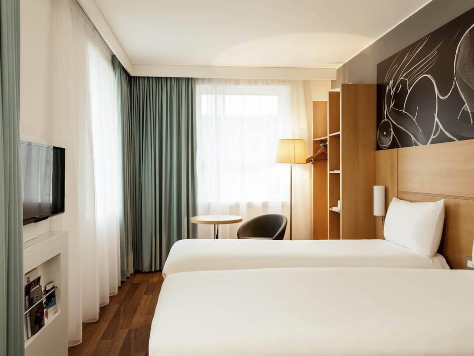 Twin Room, 2 Twin Beds | Free WiFi, bed sheets, alarm clocks