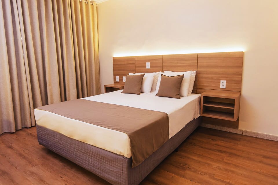 Superior Double Room | In-room safe, desk, blackout drapes, free WiFi