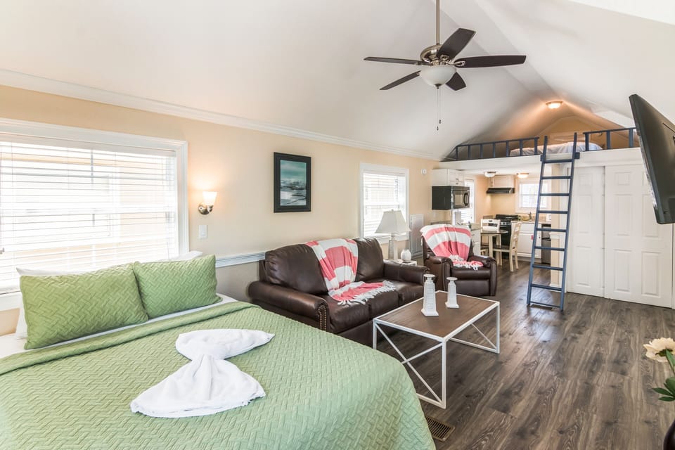 Standard Loft Cottage (Pets Allowed,  Linens Include) | WiFi (free), alarm clocks, bed sheets