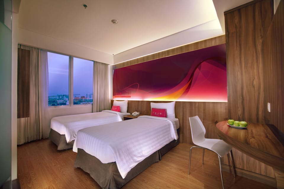 Standard Room | In-room safe, desk, soundproofing, iron/ironing board