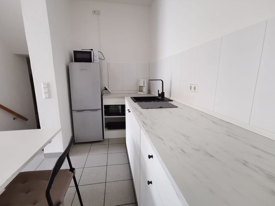 Apartment | Private kitchen | Fridge, microwave, oven, stovetop