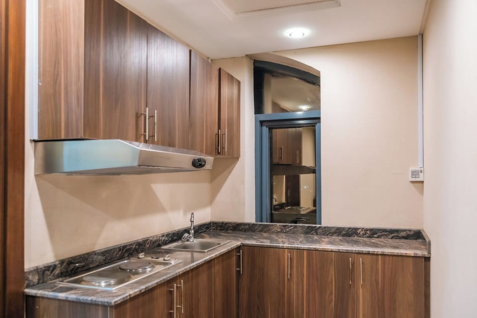 Studio | Private kitchen | Mini-fridge, microwave, stovetop