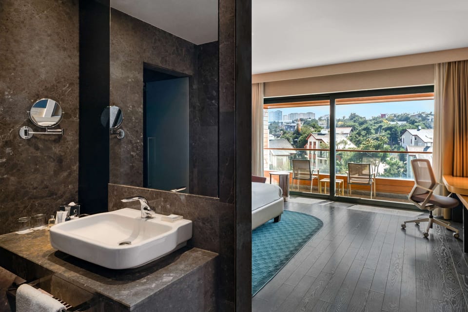 Superior Room, Balcony, Pool View | Bathroom | Shower, rainfall showerhead, eco-friendly toiletries, hair dryer