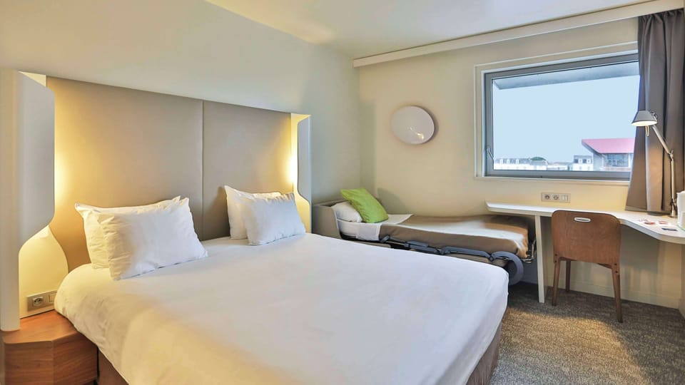 Standard Room, 1 Double and 1 Single bed | Desk, laptop workspace, blackout drapes, soundproofing