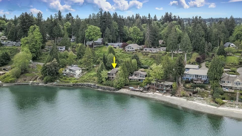 House, 3 Bedrooms | Lake