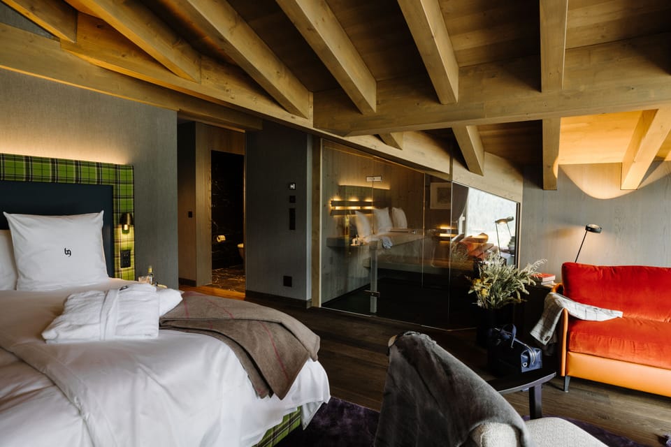 Lauberhorn Suite | Premium bedding, free minibar, in-room safe, desk